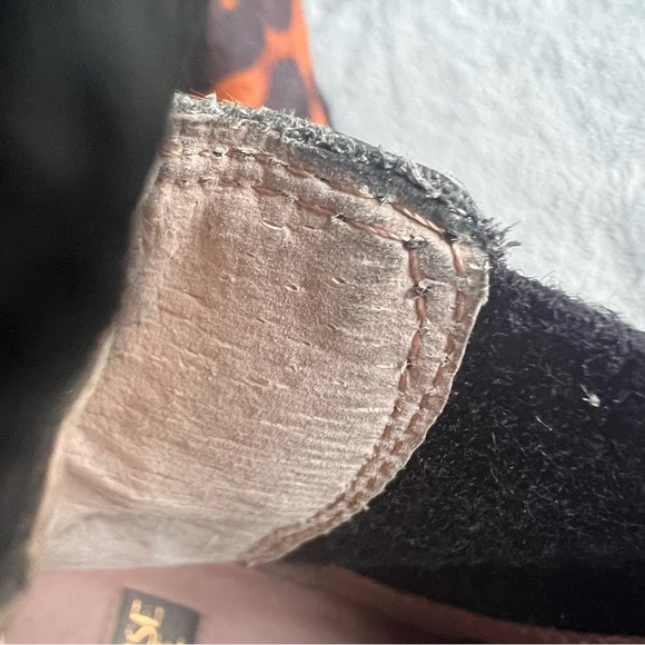 Louise et Cie Zareb Animal Print Leopard Calf Hair Leather Ankle Chelsea Boot - Picture 13 of 15